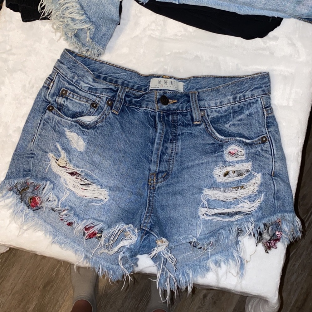 Free People Shorts - Picture 1 of 5
